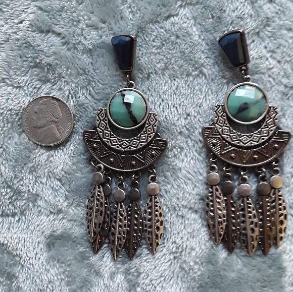 💛Earrings - Picture 3 of 3